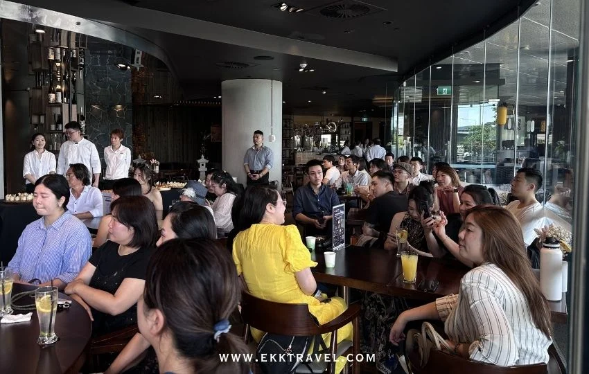 在海外協助舉辦創業講座